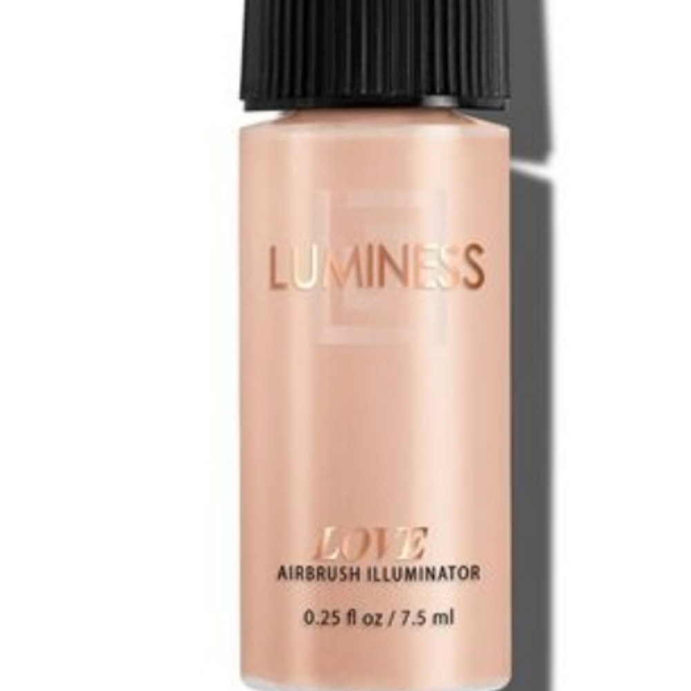 Airbrush Love Illuminator
